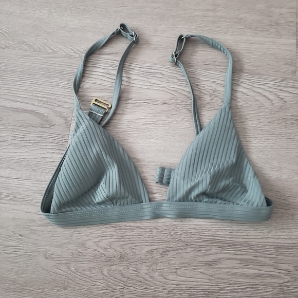Vitamin A swim Moss bikini top - Picture 1 of 2